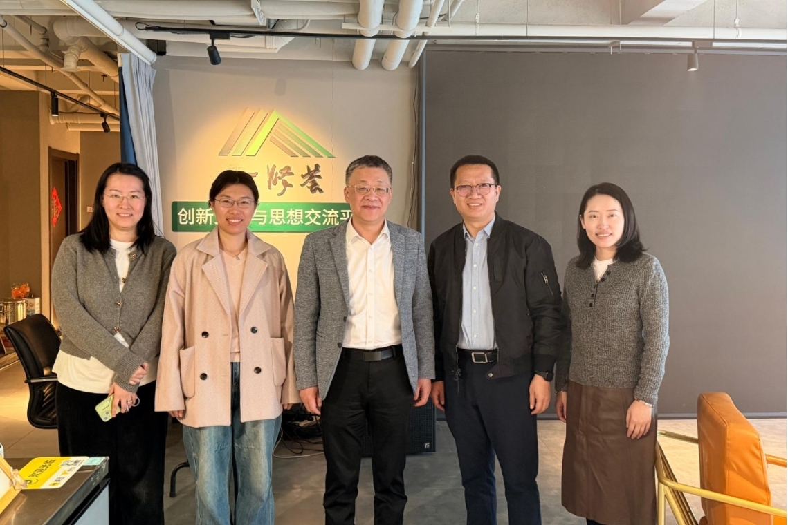 凝聚校友力量，共筑科创生态——大连理工大学与大连创业工坊开展座谈交流 - 创业工坊
